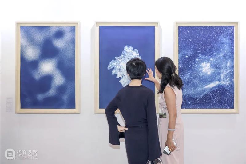 多图预警 | 2021影像艺术博览会现场看点大追踪 影像 博览会 艺术 现场 上海艺术博览会 首日 伙伴 保时捷 副总裁 首席 崇真艺客