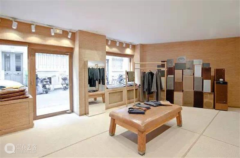 【IFA-艺术赏析】Christopher Lemaire | 衣着不应该是社交工具，它应该臣服于人的个性 Lemaire 艺术 IFA 衣着 社交 工具 个性 时尚 想象力 媒体 崇真艺客