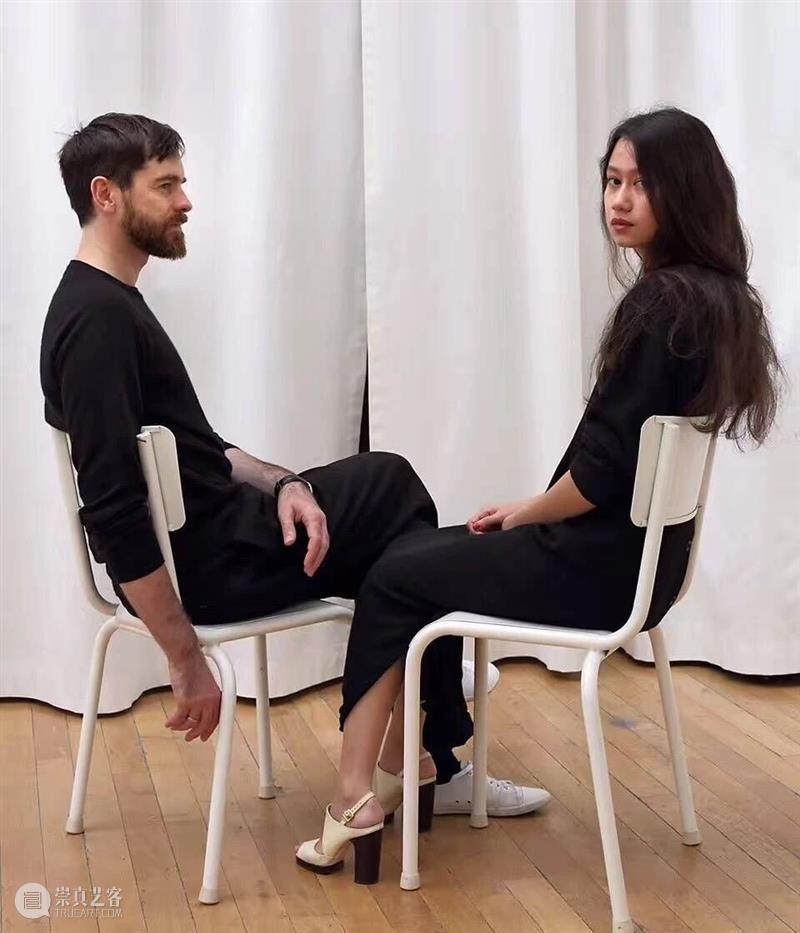【IFA-艺术赏析】Christopher Lemaire | 衣着不应该是社交工具，它应该臣服于人的个性 Lemaire 艺术 IFA 衣着 社交 工具 个性 时尚 想象力 媒体 崇真艺客