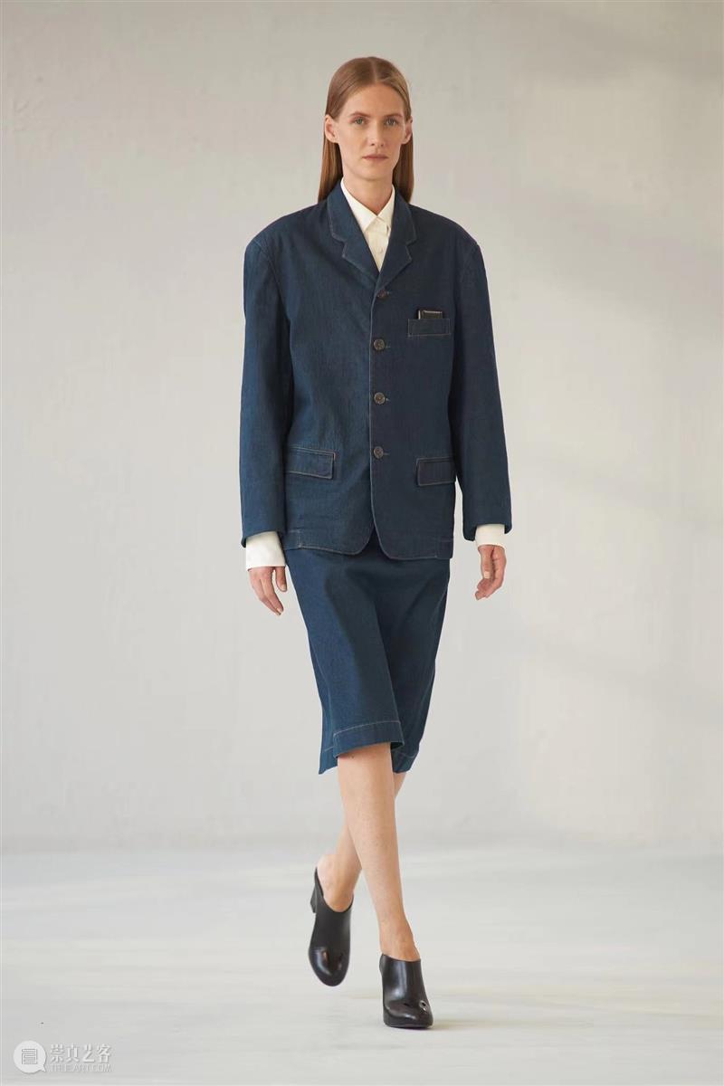【IFA-艺术赏析】Christopher Lemaire | 衣着不应该是社交工具，它应该臣服于人的个性 Lemaire 艺术 IFA 衣着 社交 工具 个性 时尚 想象力 媒体 崇真艺客