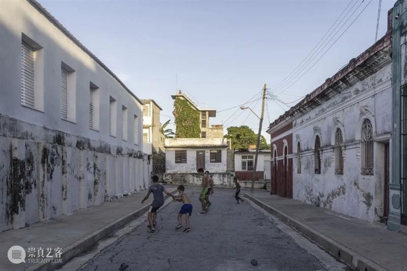 古巴塔楼 / Albor Arquitectos 塔楼 古巴 住宅 项目 背景 当下 社会经济 状态 未来 方案 崇真艺客