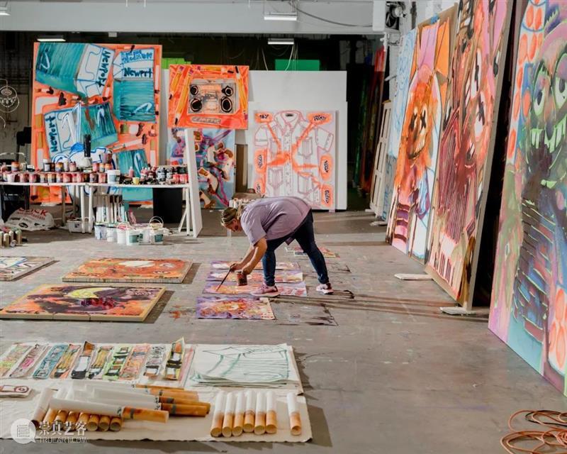 卓纳线上展厅 | 《工作室》系列：凯瑟琳·伯恩哈特（Katherine Bernhardt） 工作室 系列 凯瑟琳 伯恩哈特 Bernhardt 卓纳 线上 展厅 以上 动图 崇真艺客