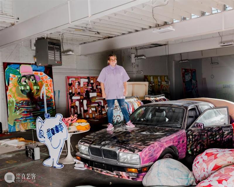 卓纳线上展厅 | 《工作室》系列：凯瑟琳·伯恩哈特（Katherine Bernhardt） 工作室 系列 凯瑟琳 伯恩哈特 Bernhardt 卓纳 线上 展厅 以上 动图 崇真艺客