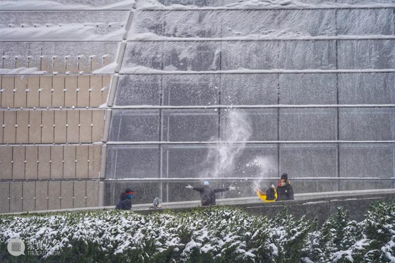 今日立冬丨剧小院邀你在曼妙乐音中感受初雪之美 初雪 小院 丨剧 乐音 摄影师 牛小北　　 二十四节气 开端 北京 银装 崇真艺客
