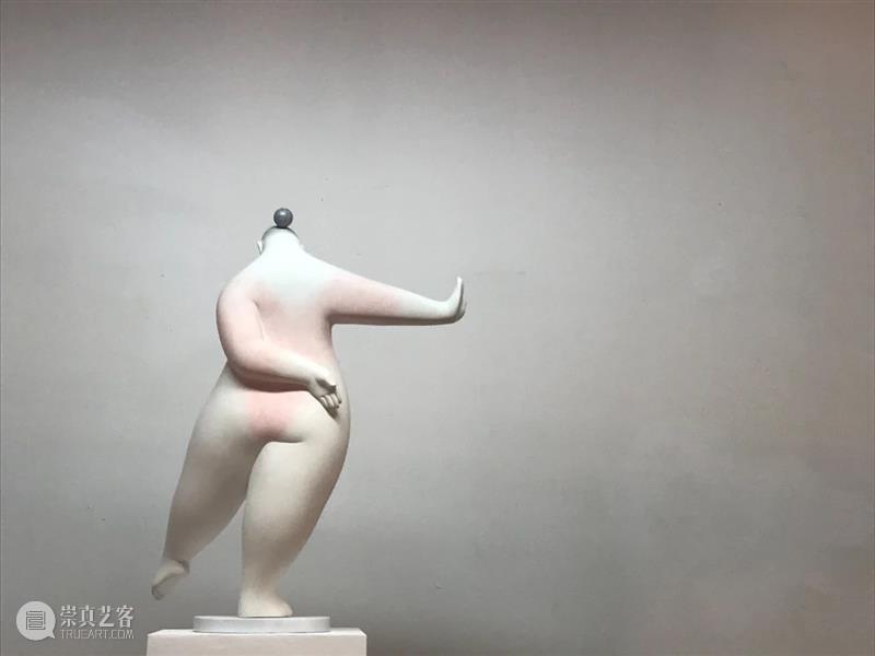 雕塑 | “胖妞” ——罗旦雕塑作品 罗旦 作品 雕塑 胖妞 上方 中国 舞台 美术 学会 右上 崇真艺客