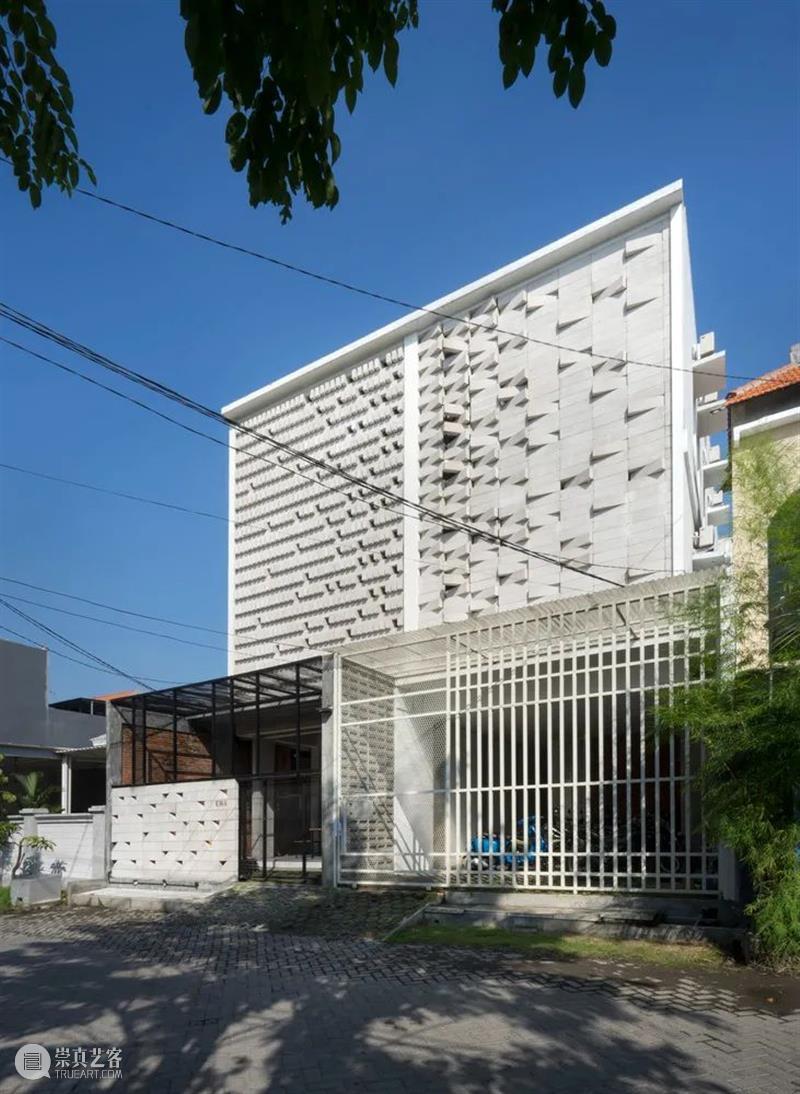随机铺砖，二元宿舍 / AndyrahmanArchitect 宿舍 Hasan二元 部分 事物 物品 寄宿公寓 建筑 业主 外观 公寓 崇真艺客