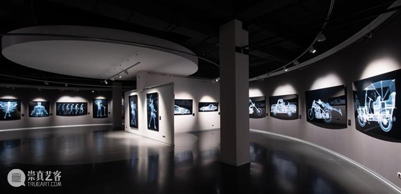 BlueriderDaily 艺术家新闻 Nick Veasey尼克.维西 艺术家 新闻 Nick 维西 Veasey尼克 Veasey 尼克 全球 博物馆 瑞典 崇真艺客