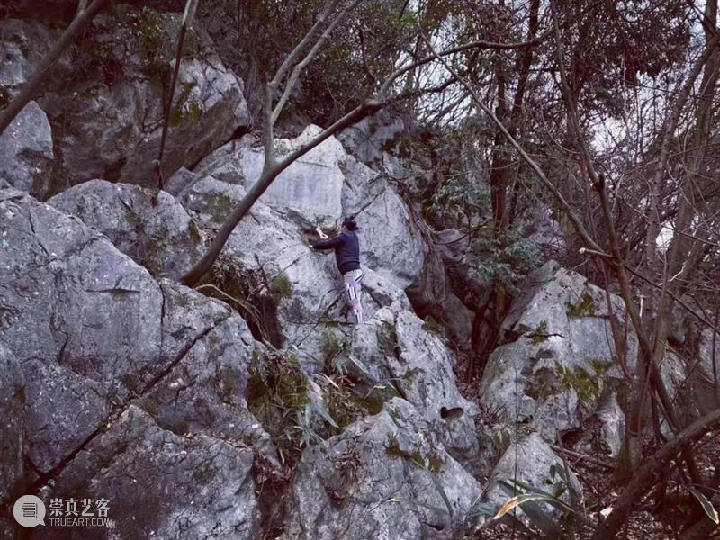 山中何所有 · 摩崖寻迹 | 潘汶汛 摩崖 山中何所有 潘汶汛 杭州 南山 展览主题 近期 一脉 石刻 人文 崇真艺客