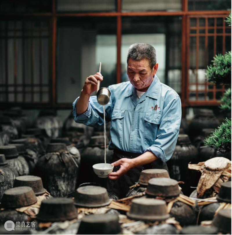 位于“酿酒龙脉”的黄酒源，为何是绍兴鉴湖？ 龙脉 黄酒源 绍兴鉴湖 盖山阴 会稽 之间 绍兴 法制 中国酒业协会 绍兴市人民政府主办 崇真艺客