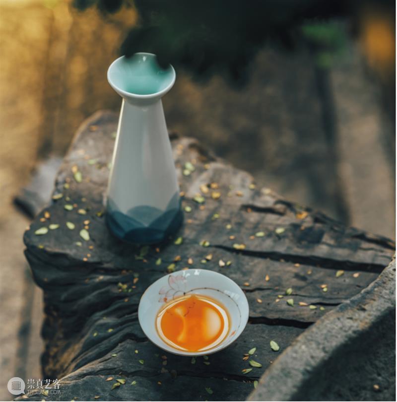 位于“酿酒龙脉”的黄酒源，为何是绍兴鉴湖？ 龙脉 黄酒源 绍兴鉴湖 盖山阴 会稽 之间 绍兴 法制 中国酒业协会 绍兴市人民政府主办 崇真艺客