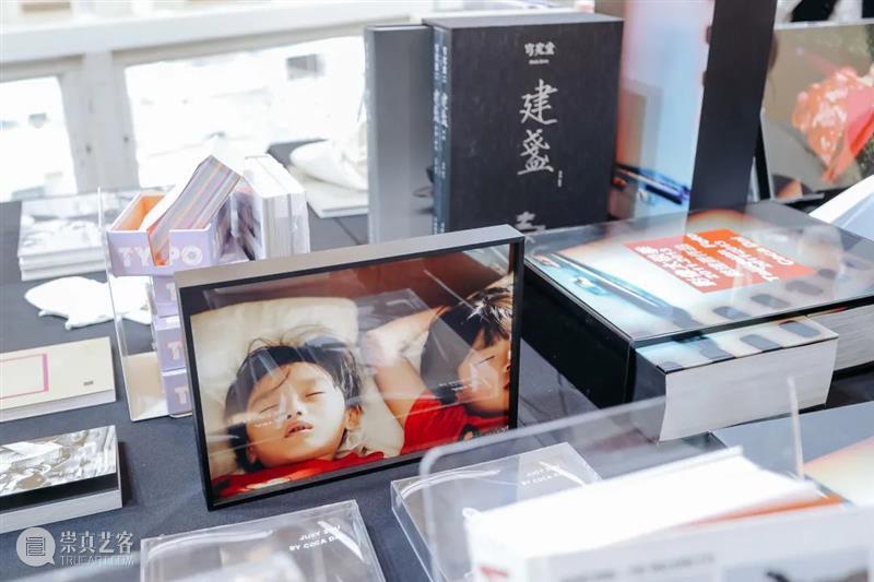 2021影像上海艺术博览会圆满落幕，再次印证亚太地区影像艺术收藏平台领先地位 影像 上海艺术博览会 亚太地区 艺术 领先地位 平台 现场 上海展览中心 博览会 世界 崇真艺客