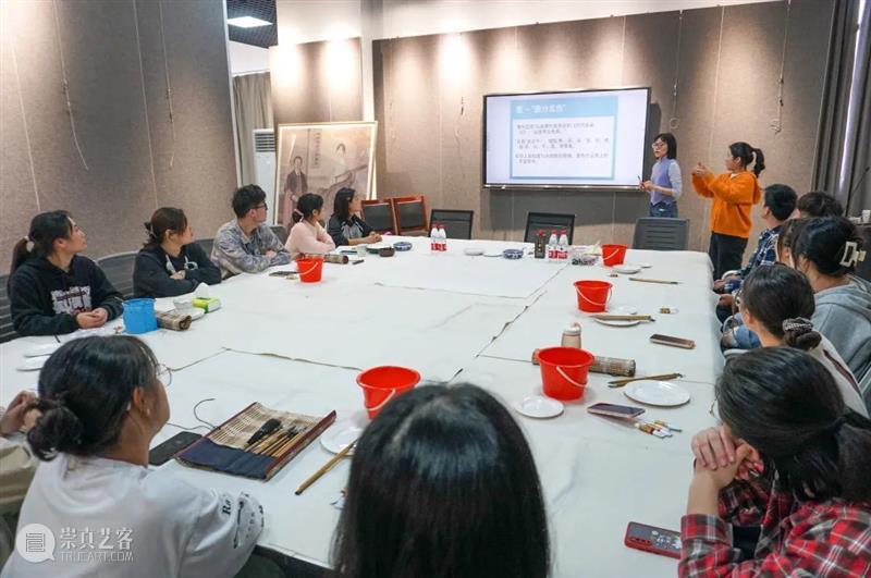 公益扇绘活动回顾：无声活色—《绣羽衔花》系列公共教育活动 活动 活色 公益 扇绘 绣羽衔花 系列 AMNUA 教育 全国美术馆馆藏 精品 崇真艺客
