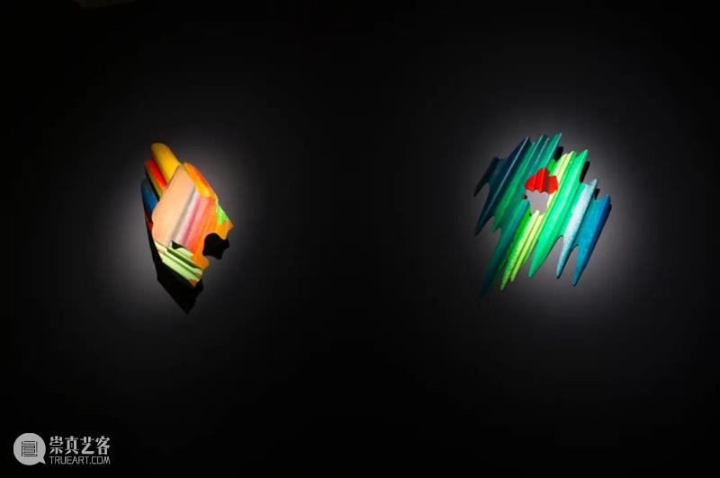 新展开幕丨一束光临：中法艺术家重释光的艺术 艺术 中法 艺术家 新展 舞台 今日美术馆 帷幕 彭勇 欧阳苏龙 列思 崇真艺客