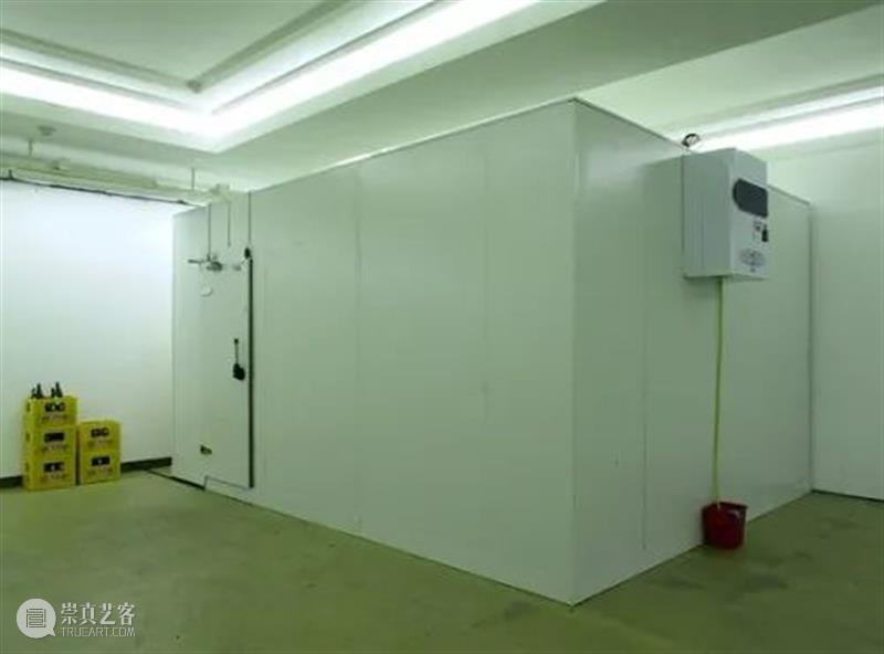 同行/用事实进行创作 | Christoph Büchel Christoph Büchel 事实 同行 现实 装置 概念 项目 倾向 于强烈 崇真艺客