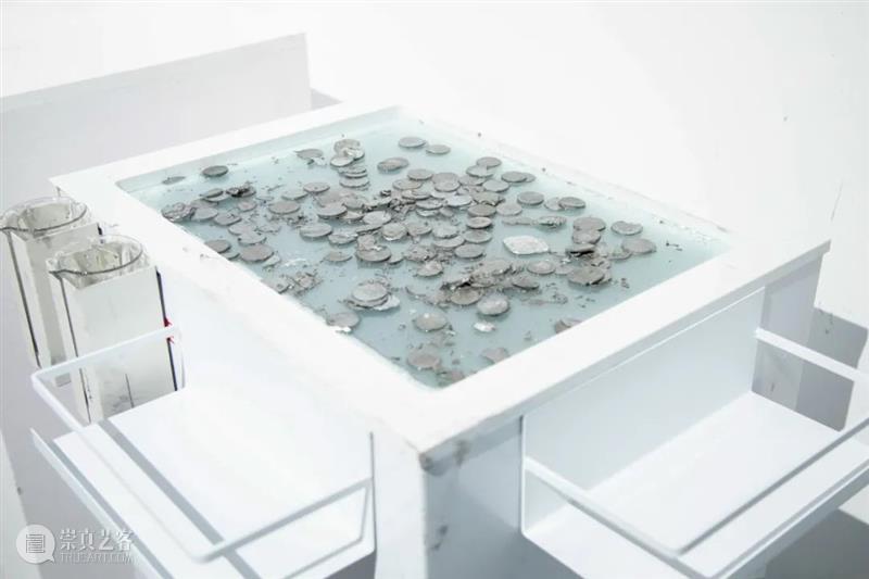 沈烈毅:液态——2021上海当代艺术展 参展艺术家 沈烈毅 艺术家 艺术展 上海 液态 展馆 临港 当代美术馆 滴水 湖光 崇真艺客