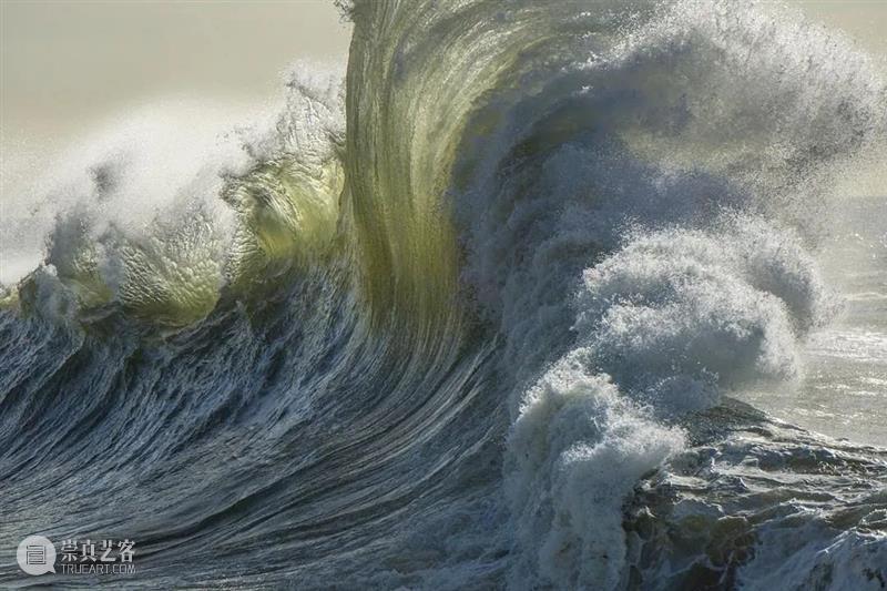 随风起舞的海浪 海浪 奥地利 摄影师 Smith 镜头 海风 波浪 魔术师 水上 海洋 崇真艺客