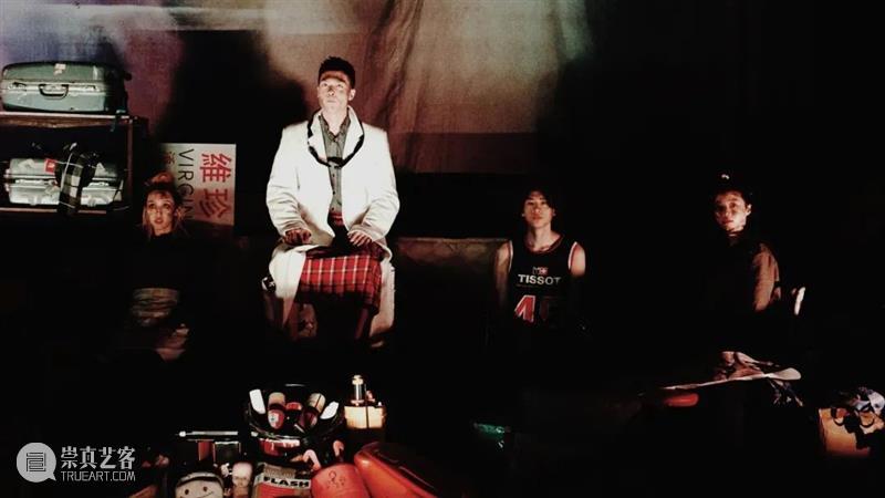 双十一福利来袭 | 如何了断一场不尽人意的爱情？ 福利 人意 爱情 购物节 后来 剧场 破茧成蝶 事情 信息 蝴蝶变形记 崇真艺客