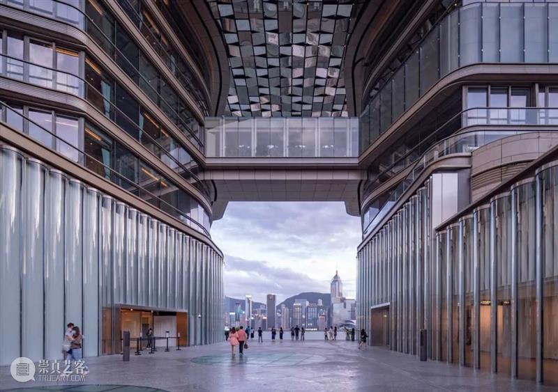 扎哈, 福斯特, Heatherwick 的超复杂玻璃幕墙，是如何解决结构问题？｜ArchDaily 技术专家 结构 技术 玻璃幕墙 扎哈 福斯特 问题 专家 建筑 形态 之间 崇真艺客