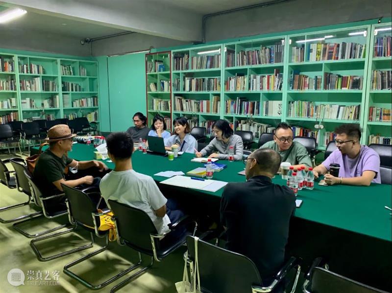 [ OCAT深圳馆 ] 是什么使OCAT双年展如此不同，如此让人好奇？ 双年展 OCAT 深圳馆 OCAT双年展 国内 先例 疫情 期间 因素 团队 崇真艺客