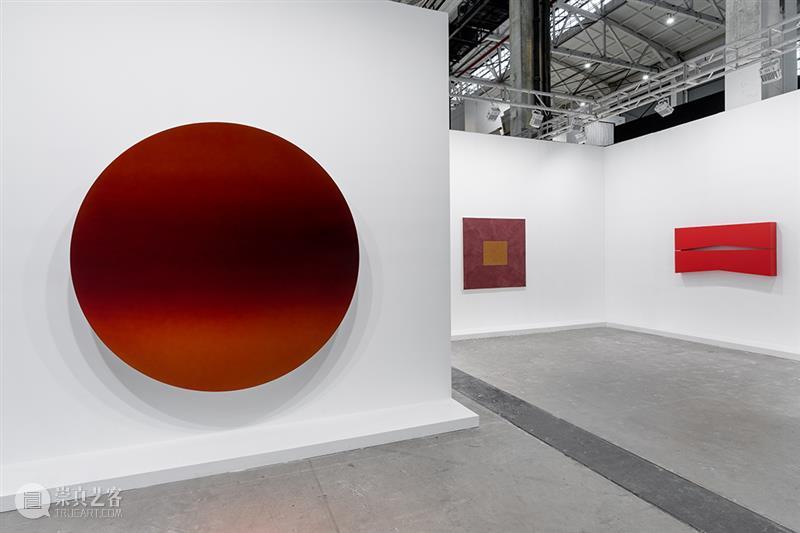 里森现场 | 2021年西岸艺博会 | 展位A129 展位 西岸艺博会 里森 现场 Design里森画廊 艺术家 丹尼尔 布伦 Daniel Buren 崇真艺客