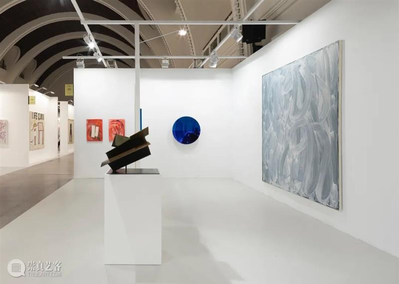 ART021现场｜卡迈勒 · 梅隆赫画廊在上海廿一当代艺术博览会的展位现场  kamel mennour 卡迈勒 梅隆赫 画廊 展位 现场 艺术 博览会 上海 廿一 Photo 崇真艺客