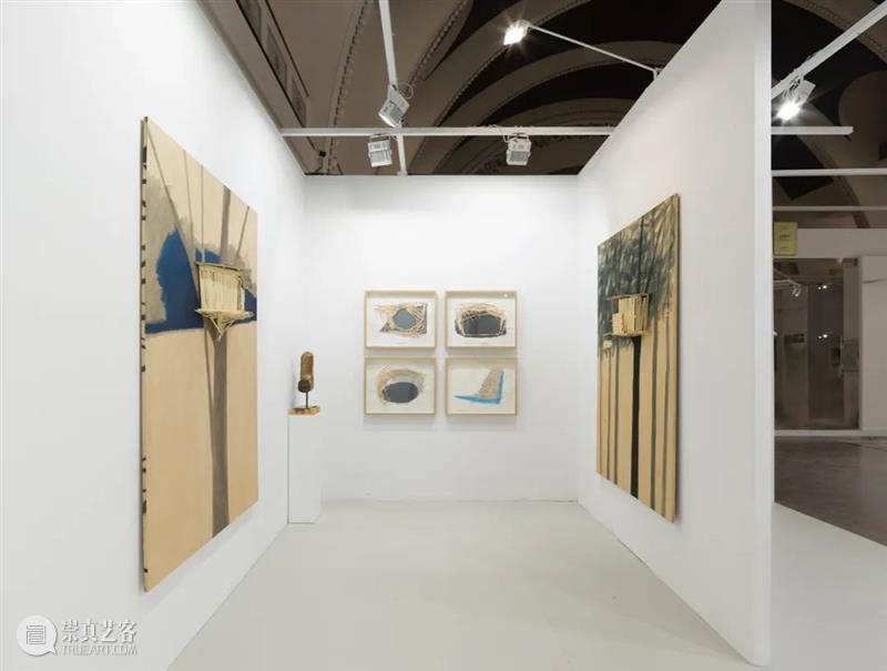 ART021现场｜卡迈勒 · 梅隆赫画廊在上海廿一当代艺术博览会的展位现场  kamel mennour 卡迈勒 梅隆赫 画廊 展位 现场 艺术 博览会 上海 廿一 Photo 崇真艺客