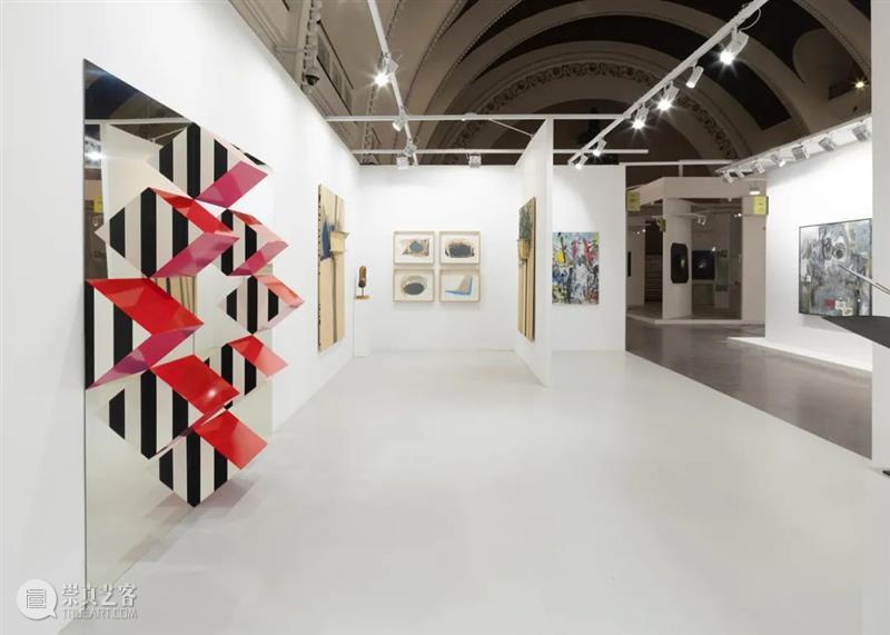 ART021现场|卡迈勒 · 梅隆赫画廊在上海廿一当代艺术博览会的展位现场 kamel mennour 卡迈勒 梅隆赫 画廊 展位 现场 艺术 博览会 上海 廿一 Photo 崇真艺客