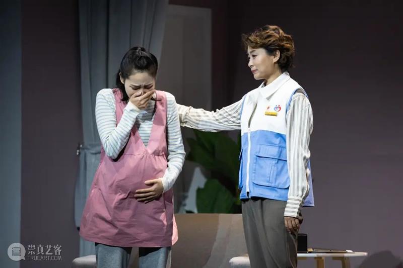 花开向阳,温暖而生 | 公益话剧《向阳而生》今日首演 上海话剧艺术中心 公益 话剧 向阳而生 向阳 申城 真实故事 上海 东北 汉子 路边 崇真艺客