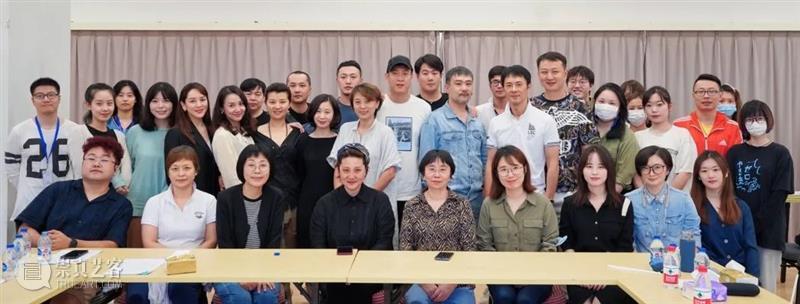花开向阳,温暖而生 | 公益话剧《向阳而生》今日首演 上海话剧艺术中心 公益 话剧 向阳而生 向阳 申城 真实故事 上海 东北 汉子 路边 崇真艺客