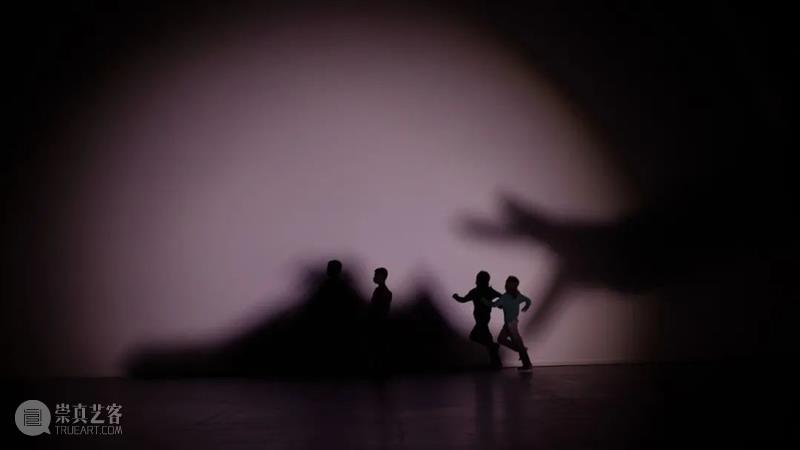 口碑作品《悠悠视界》二轮首演｜素人仅在肢体，而凡人则是你我他 视频资讯 国舞剧场 作品 凡人 悠悠视界 素人 肢体 口碑 视频 背后 故事 上海国际舞蹈中心 崇真艺客