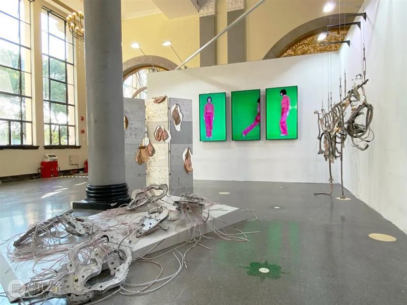 2021 ART021 持续热展｜藏家预览第二日现场回顾 明日首个公众日开放 视频资讯 ART021 藏家 公众 热展 现场 上海 廿一 艺术 博览会 上海展览中心 首日 崇真艺客