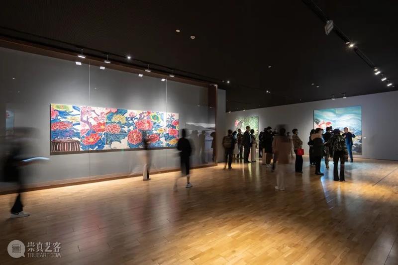 LONG重磅 | “花开富贵”梁缨作品展开幕,“伟大女人发现伟大女人” 龙美术馆 梁缨 花开富贵 作品展 女人 LONG 重磅 个展 龙美术馆 西岸 盛大 崇真艺客