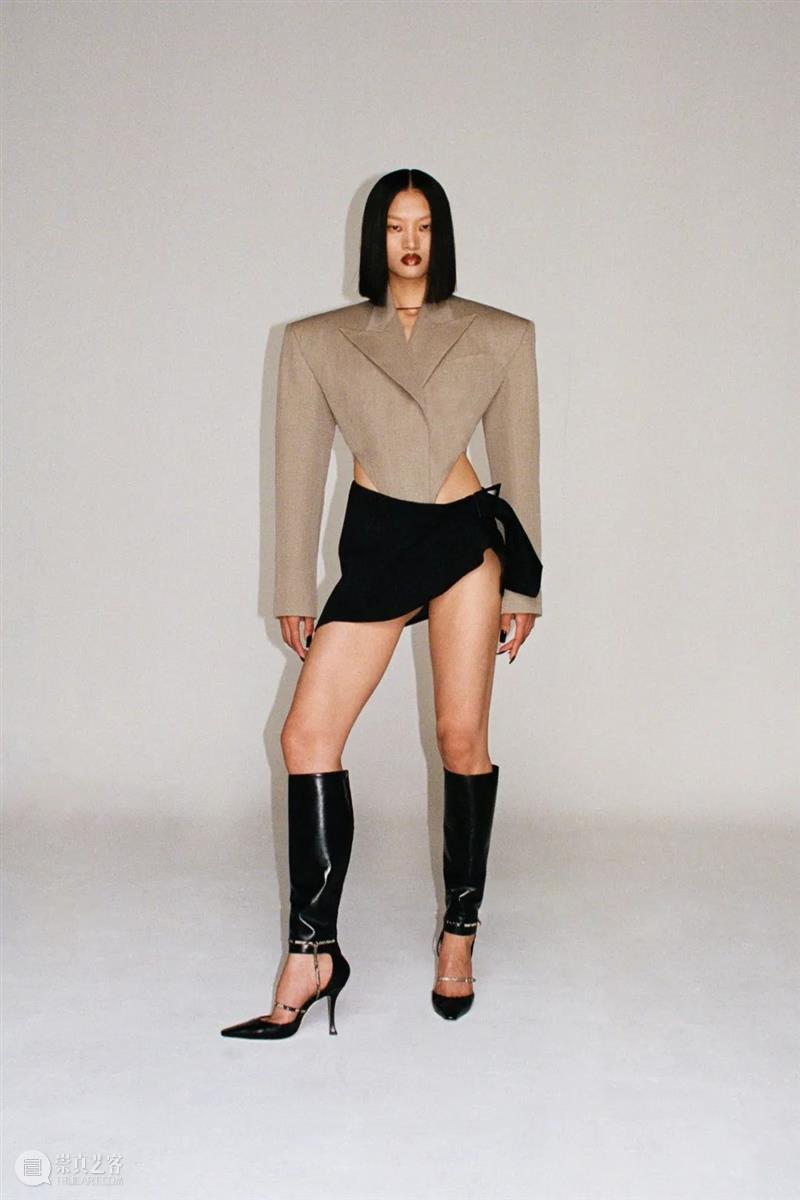 【IFA-时尚资讯】Mugler | 0空间解构美学服装 Mugler 服装 IFA 资讯 空间 美学 潮流 时尚 人体 卡德瓦拉德 崇真艺客