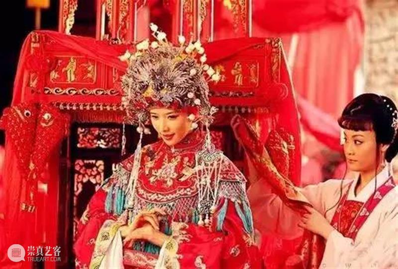 服饰 | 大美云肩，中国服饰的经典 云肩 服饰 中国 经典 上方 中国舞台美术学会 右上 星标 本文 国际 崇真艺客