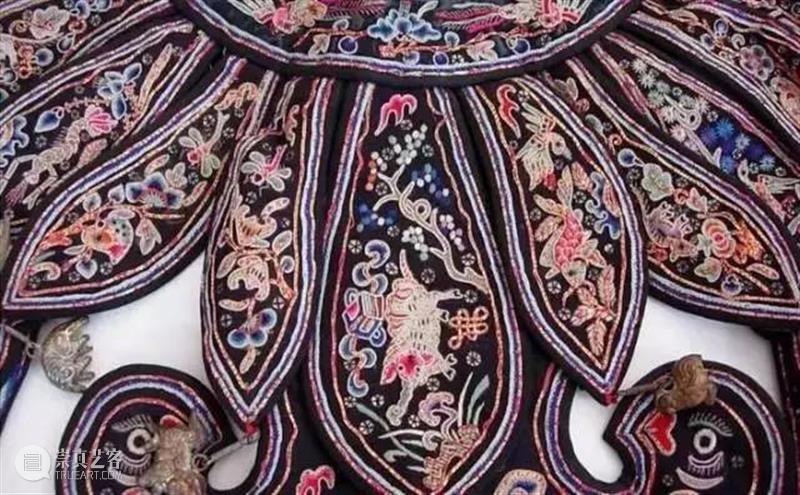 服饰 | 大美云肩,中国服饰的经典 云肩 服饰 中国 经典 上方 中国舞台美术学会 右上 星标 本文 国际 崇真艺客