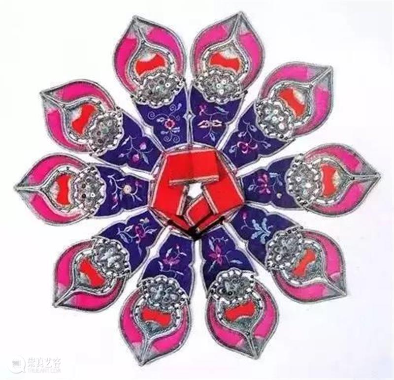 服饰 | 大美云肩,中国服饰的经典 云肩 服饰 中国 经典 上方 中国舞台美术学会 右上 星标 本文 国际 崇真艺客