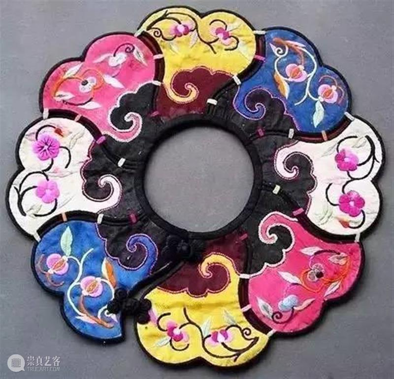 服饰 | 大美云肩,中国服饰的经典 云肩 服饰 中国 经典 上方 中国舞台美术学会 右上 星标 本文 国际 崇真艺客
