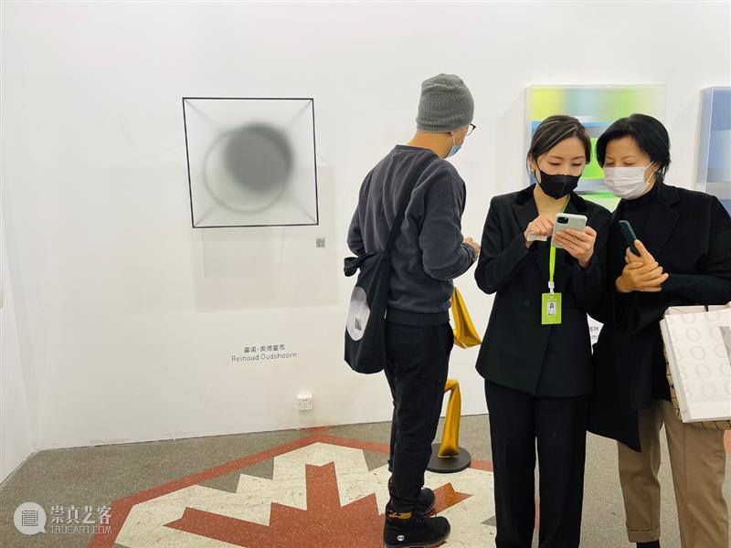 BlueriderDaily 艺博现埸 ART021 E11 倒数两天热度持续 艺博 热度 展位 贵宾 朋友们 上海 廿一 艺术 博览会 原力 崇真艺客