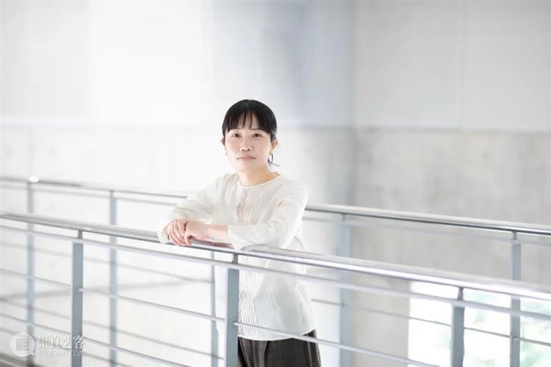 一个人在荒岛｜⾅井仁美 /我的辫子 一个人 荒岛 辫子 井仁美 生命 形式 艺术 系列展 主题 线索 崇真艺客