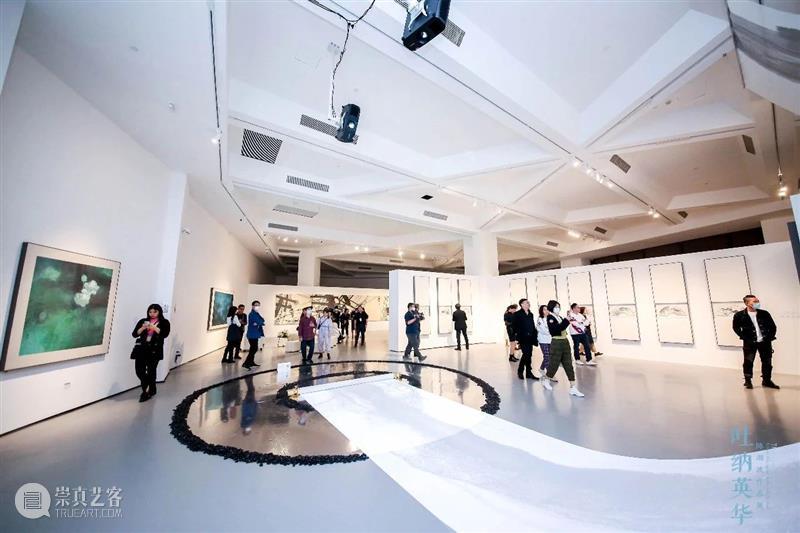 开幕回顾|「吐纳英华——陈湘波作品展」11月13日正式开幕! 吐纳英华 陈湘波 作品展 厦门宝龙艺术中心 北京大道 文化 活动 VIP 工笔 座谈会 崇真艺客