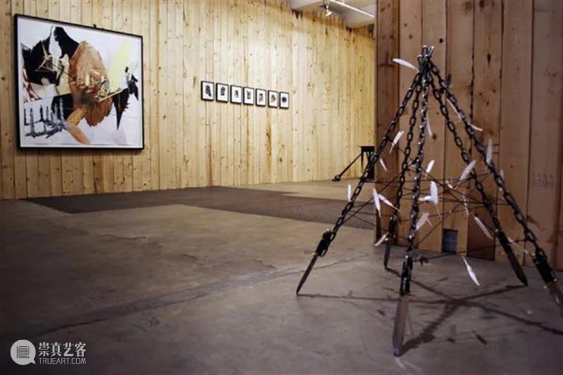 同行/从日常寻求突破 | Bo Christian Larsson 同行 媒体 视频 绘画 雕塑 装置 Larsson 符号 社会 习俗 崇真艺客