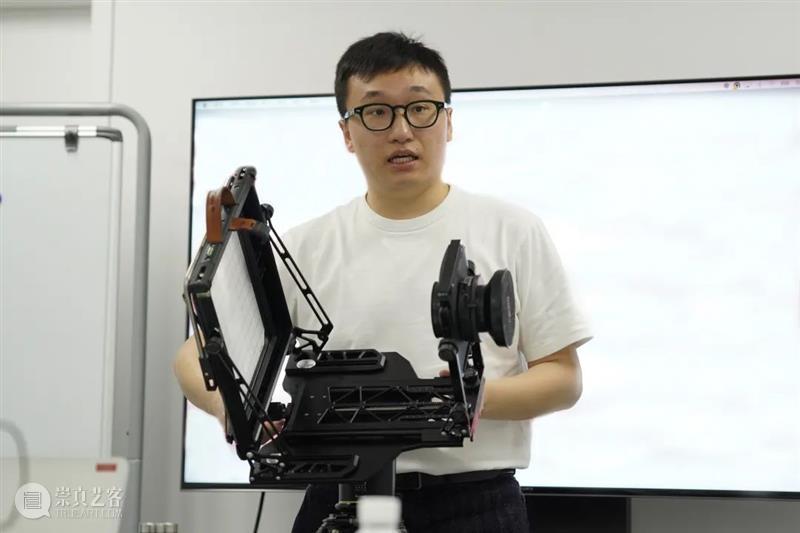 【现场】从安塞尔·亚当斯的作品聊起，体验大画幅黑白银盐照片的拍摄、冲洗…… 画幅 安塞尔·亚当斯 照片 银盐 作品 现场 三影堂 计划 ILFORD 高强度 崇真艺客