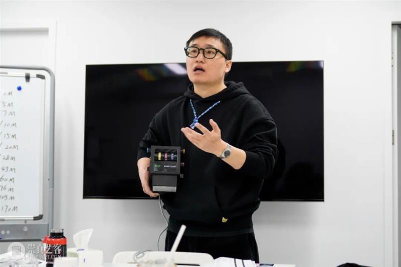 【现场】从安塞尔·亚当斯的作品聊起，体验大画幅黑白银盐照片的拍摄、冲洗…… 画幅 安塞尔·亚当斯 照片 银盐 作品 现场 三影堂 计划 ILFORD 高强度 崇真艺客