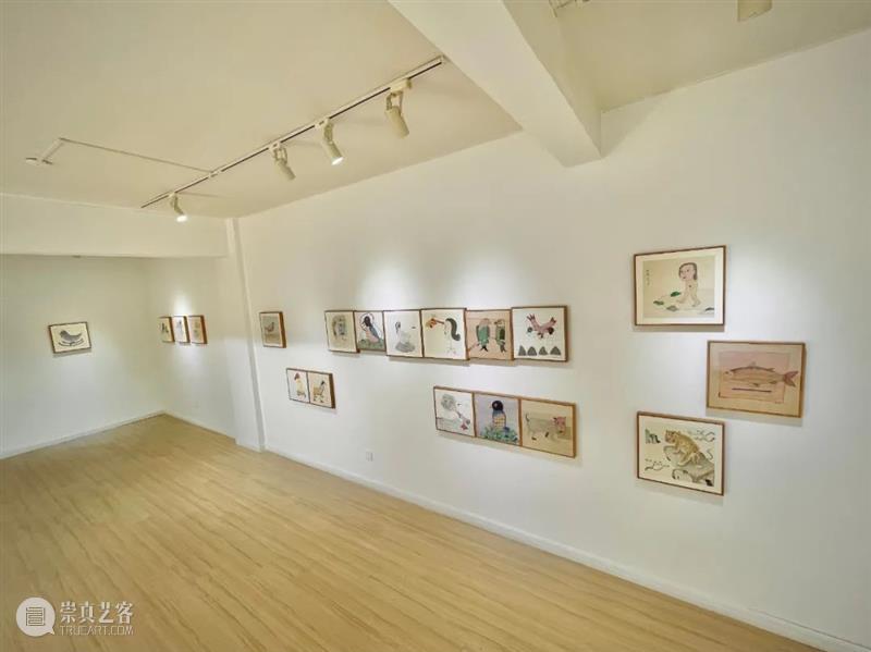 FFA展览现场|艺术家张刍狗在观念和涂鸦绘画之间定义作品的独特性 FFA 艺术家 张刍狗 作品 现场 观念 之间 独特性 艺术 中心 崇真艺客