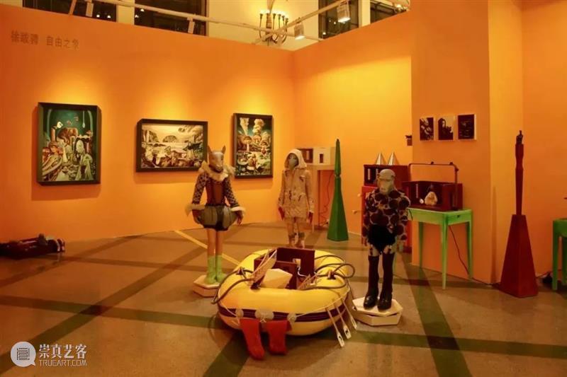 新展预告 | 朋满箔满——黄盒子开放展 盒子 新展 开放展 时间 Date 地点 上海喜玛拉雅美术馆 展厅 Location Hall 崇真艺客