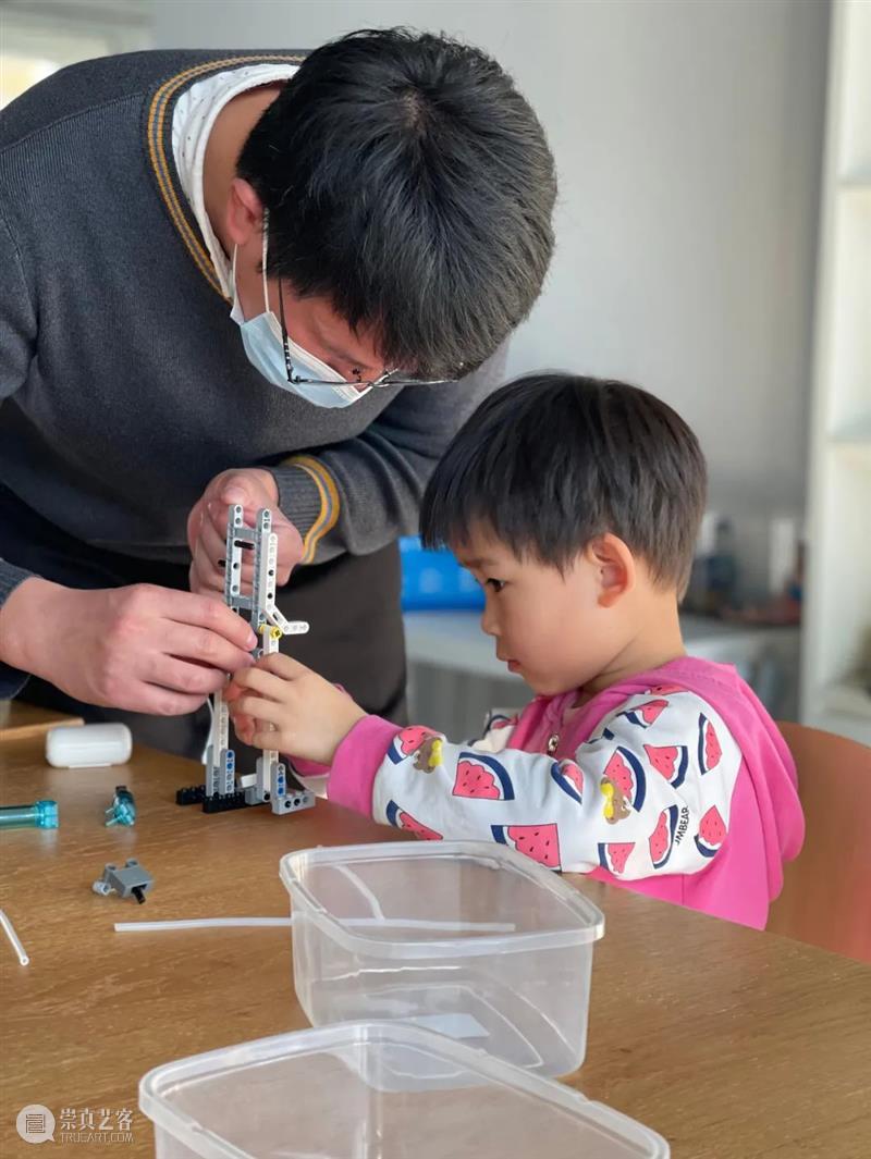 济宁市美术馆｜幼儿机器人公益活动开启啦~ 机器人 公益 幼儿 济宁市美术馆 活动 数学 物理 机械 电子 硬件 崇真艺客