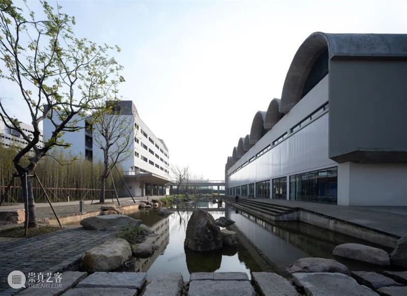 中国美术学院良渚校区 / 非常建筑 建筑 中国 美术学院 良渚校区 中国美术学院 体系 国美 新校区 所在地 良渚 崇真艺客