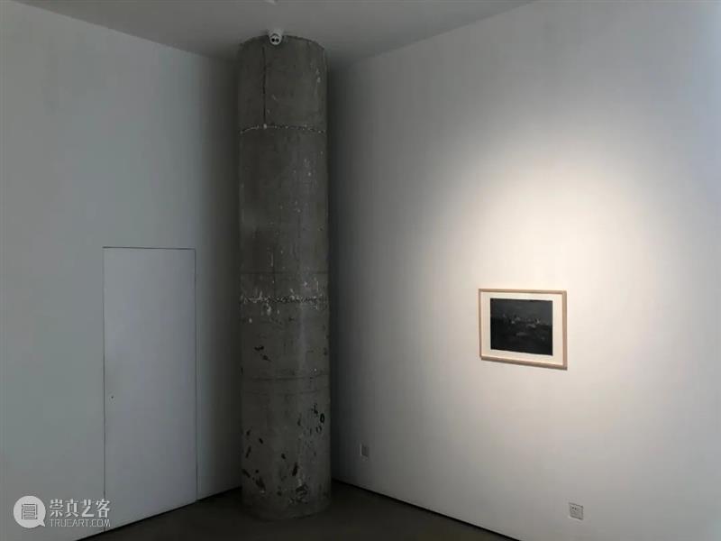 象外评论 | 埃因霍夫:人是个谜。 埃因霍夫 手机 本文 图片 空间 crowd bough 美国 意象 诗人 崇真艺客