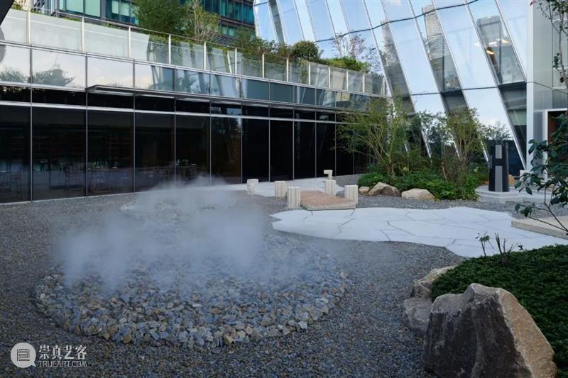 露天中庭景观，如露庭 / 七月合作社 露天 中庭 景观 合作社 陈颢 项目 上海 浦东区 陆家嘴 黄金 崇真艺客