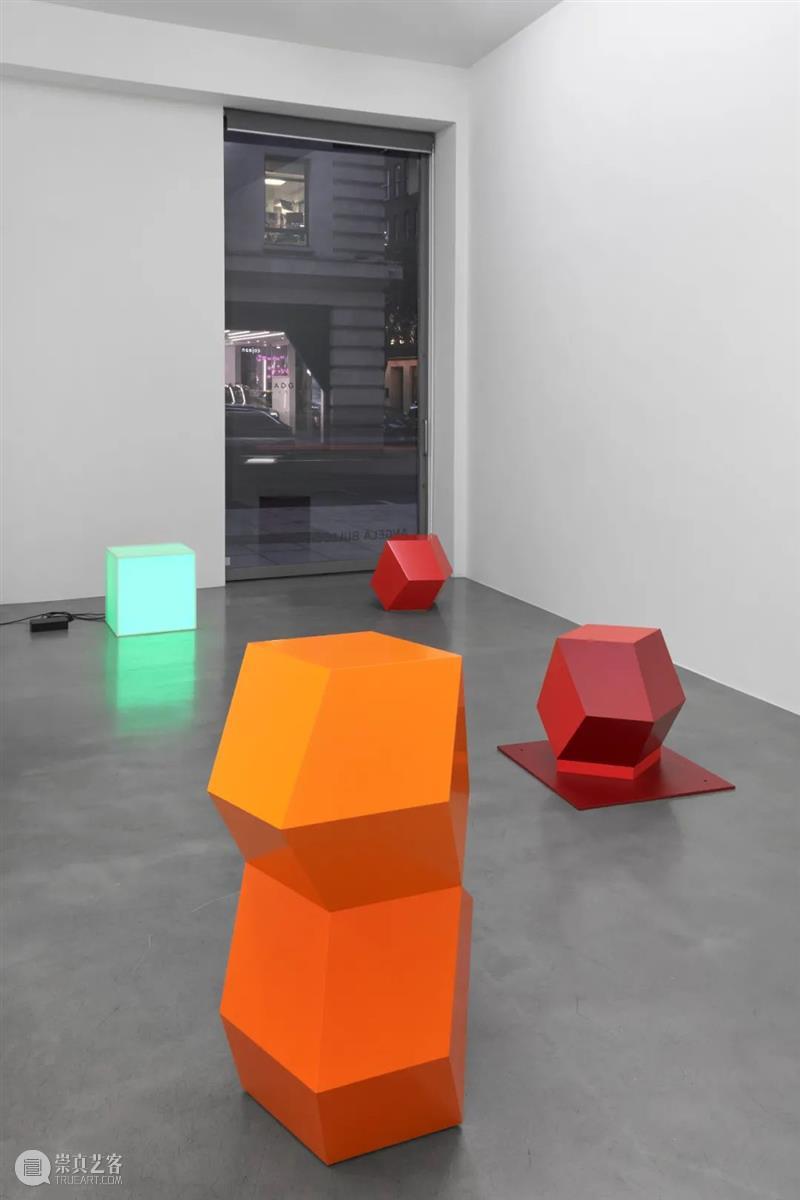 伦敦｜今日开幕｜安吉拉·布洛克（Angela Bulloch） 伦敦 安吉拉·布洛克 Angela Bulloch SimonLee 画廊 空间 艺术家 新作 个展 崇真艺客